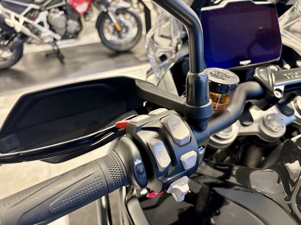 TRIUMPH TIGER 1200 GT PRO 4
