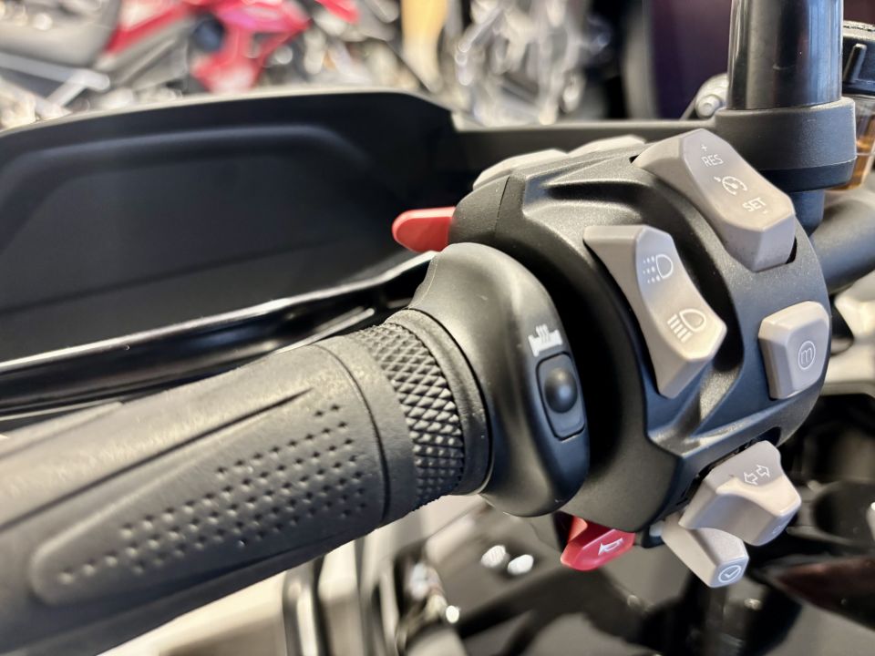 TRIUMPH TIGER 1200 GT PRO 4