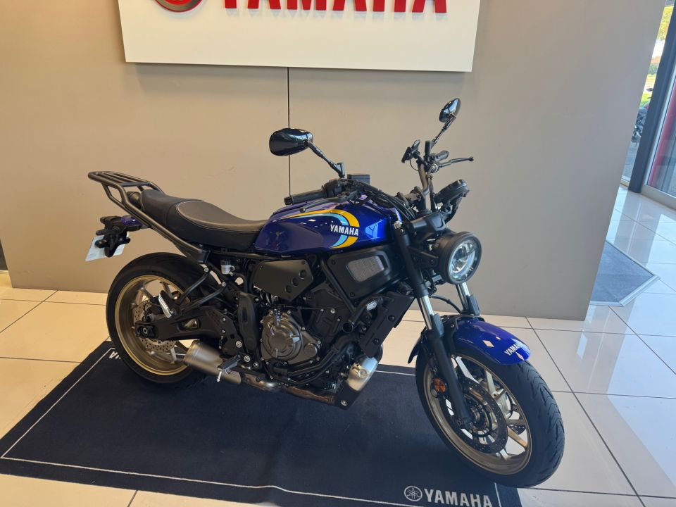 YAMAHA XSR 700 4