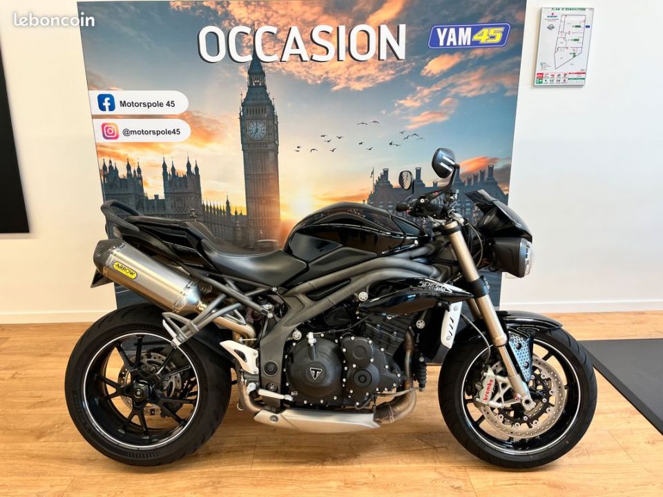 TRIUMPH SPEED TRIPLE 1050 S  4