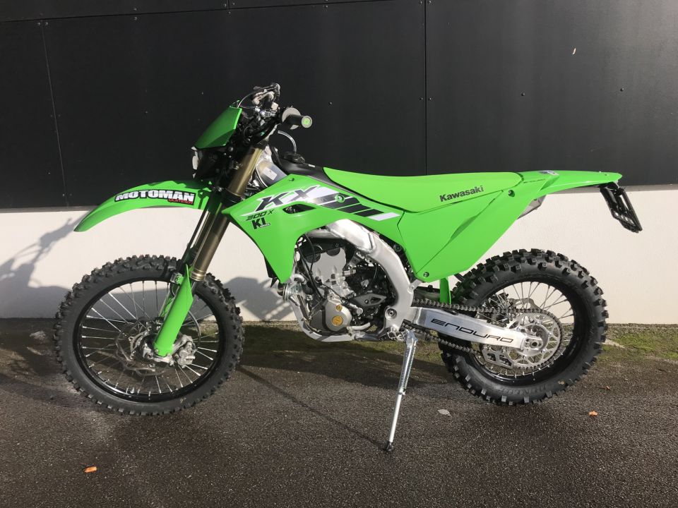 KAWASAKI KX 4