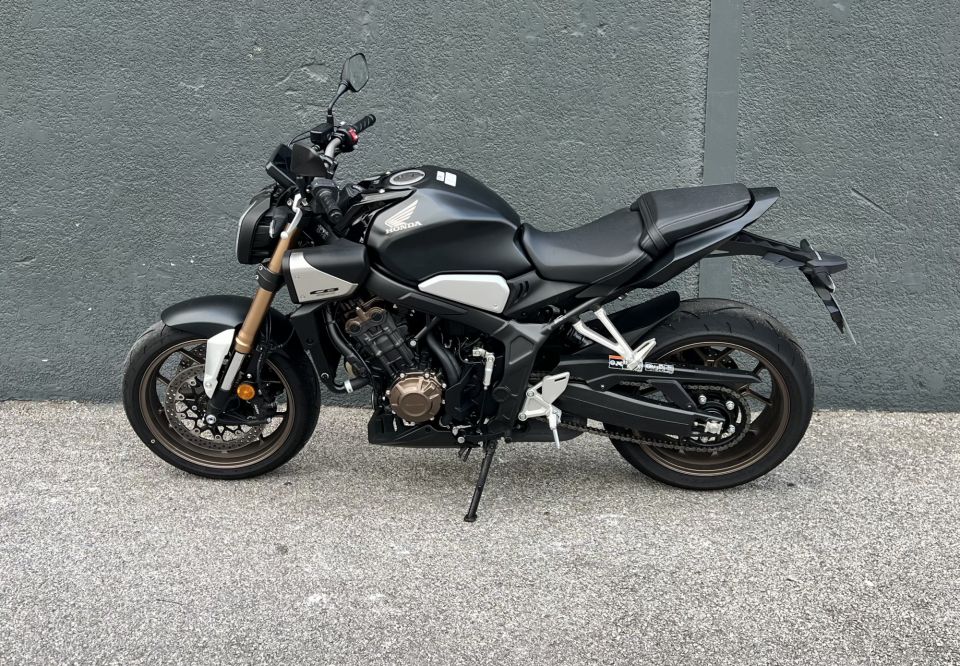 HONDA CB 650 R e-Clutch 4