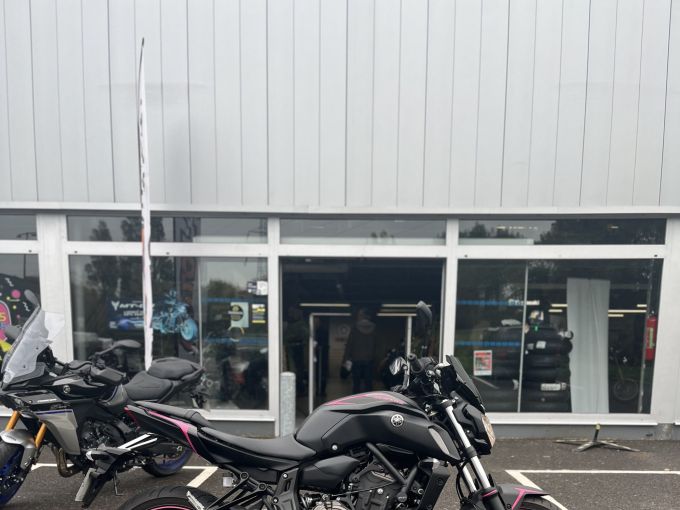 YAMAHA MT-07 (47.5CV) 4