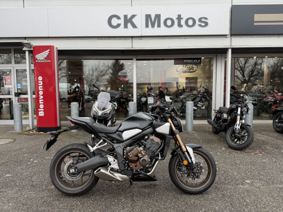 HONDA CB650R Neo Sports Café 4