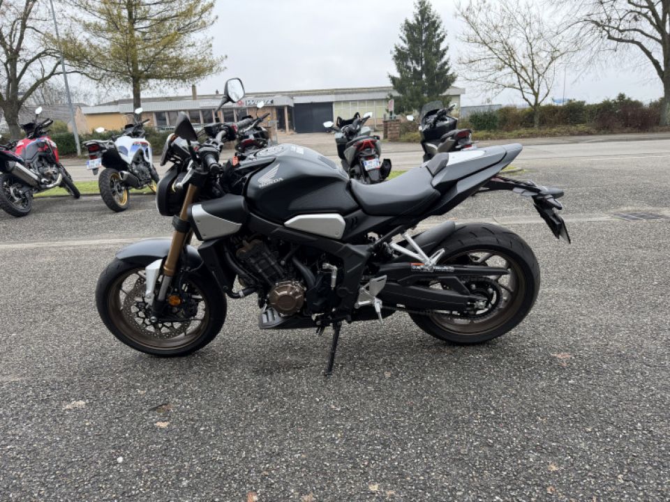 HONDA CB650R Neo Sports Café 4