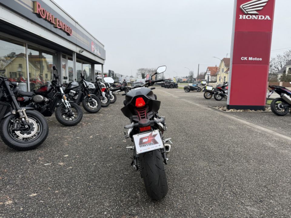 HONDA CB650R Neo Sports Café 4