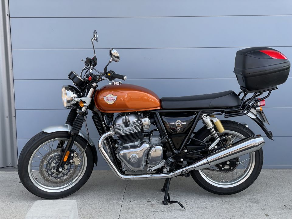 ROYAL ENFIELD INTERCEPTOR 4