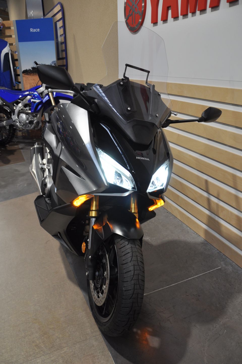 HONDA NSS FORZA 750 4