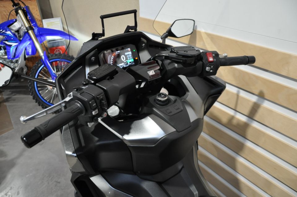 HONDA NSS FORZA 750 4