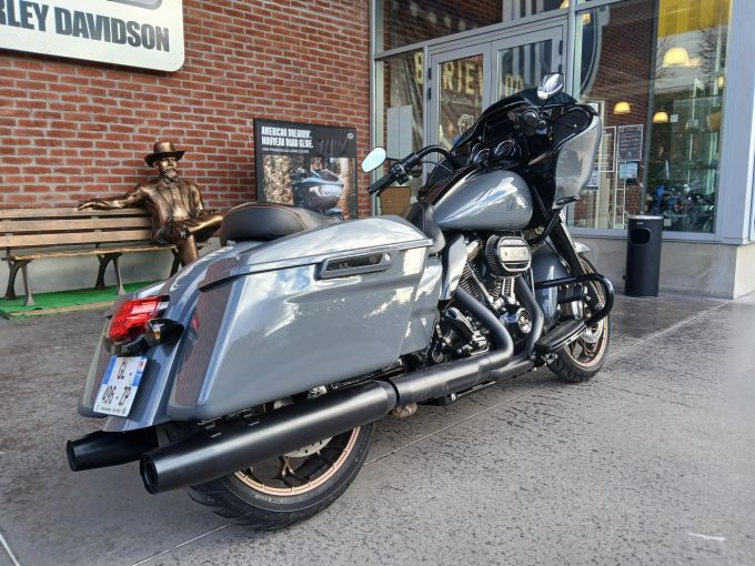 HARLEY-DAVIDSON TOURING ROAD GLIDE 1923 ST 4