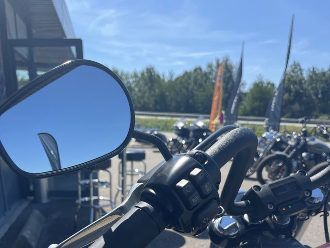 HARLEY-DAVIDSON SOFTAIL STREET BOB 1745 4