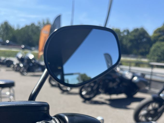 HARLEY-DAVIDSON SOFTAIL STREET BOB 1745 4