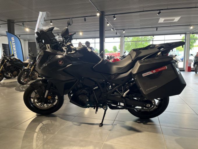 HONDA NT1100 4