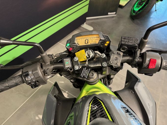 KAWASAKI Z-125 4