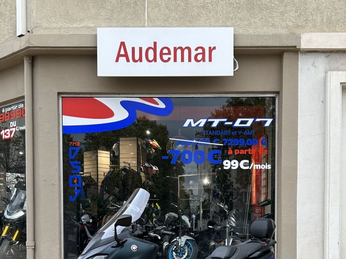 YAMAHA XP T-MAX 560 TECH MAX 4