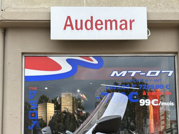 YAMAHA XP T-MAX 560 TECH MAX 4