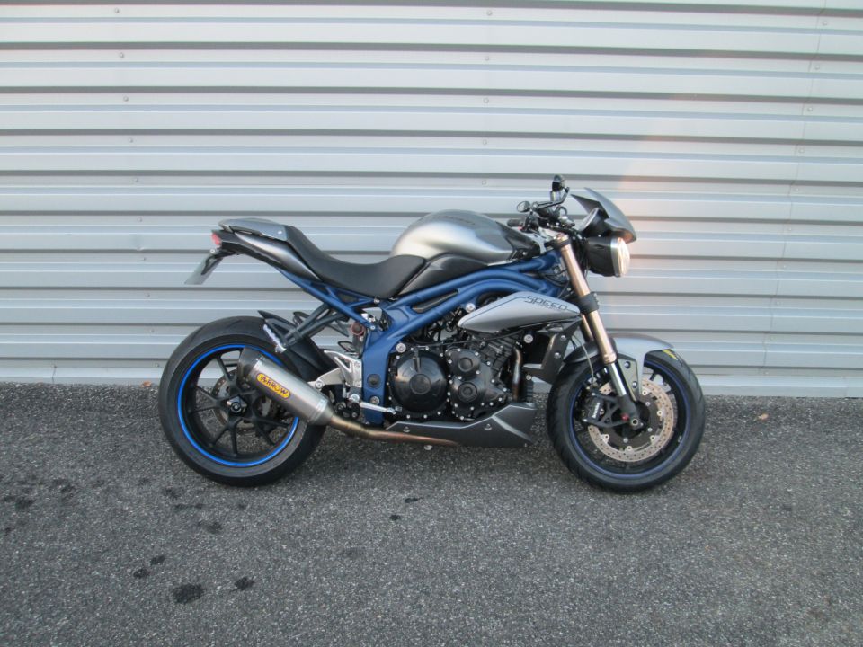 TRIUMPH SPEED TRIPLE 1050 4