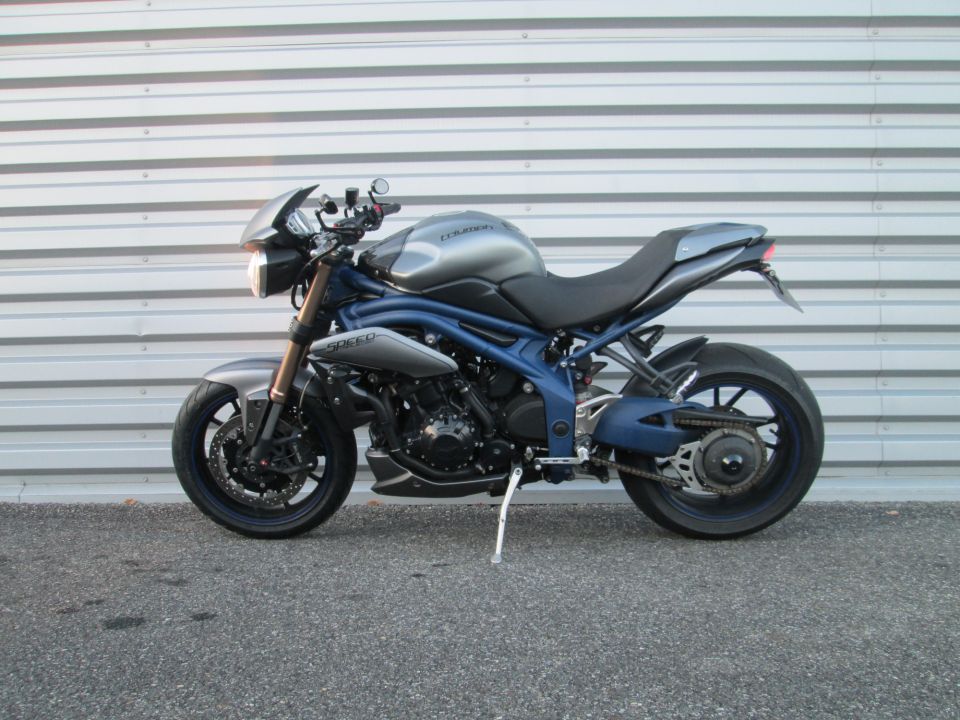 TRIUMPH SPEED TRIPLE 1050 4