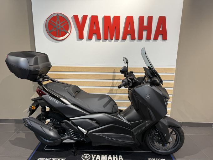 YAMAHA XMAX 125 4