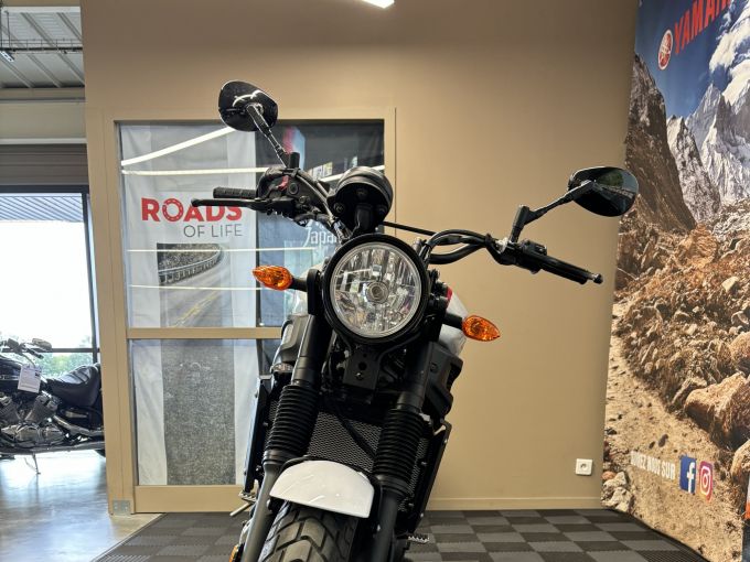 YAMAHA XSR 700 XTRIBUTE 4