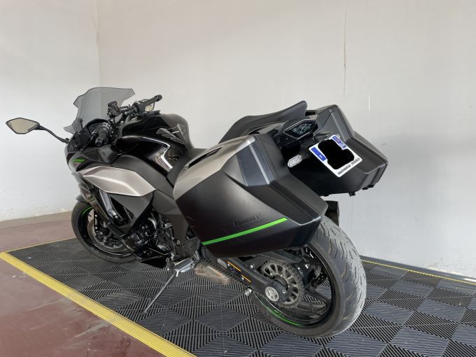 KAWASAKI NINJA 1000 SX TOURER 4