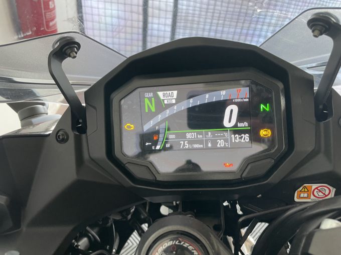KAWASAKI NINJA 1000 SX TOURER 4