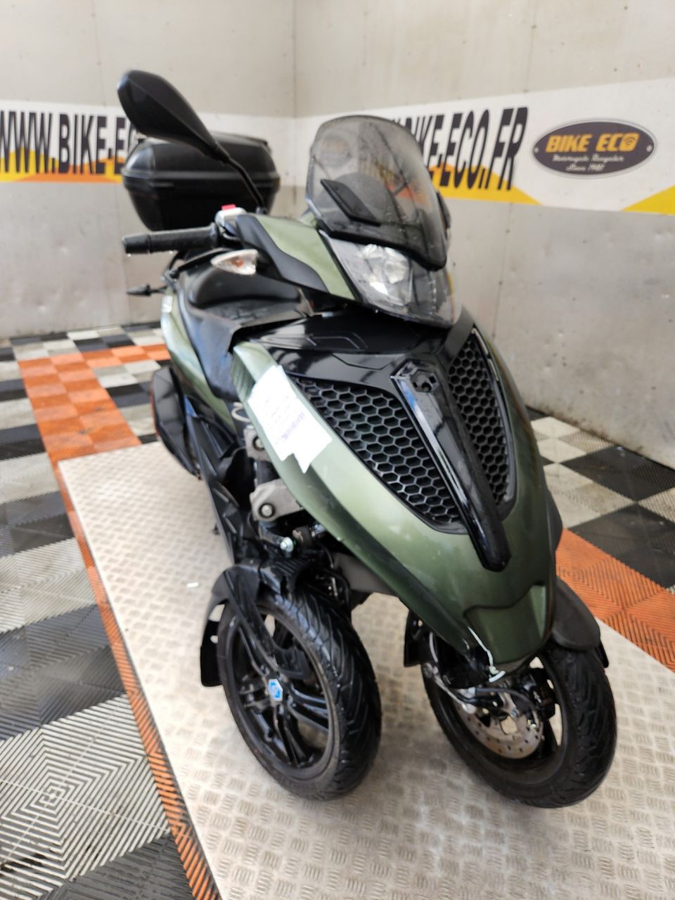 PIAGGIO MP3 300LT YOURBAN 4