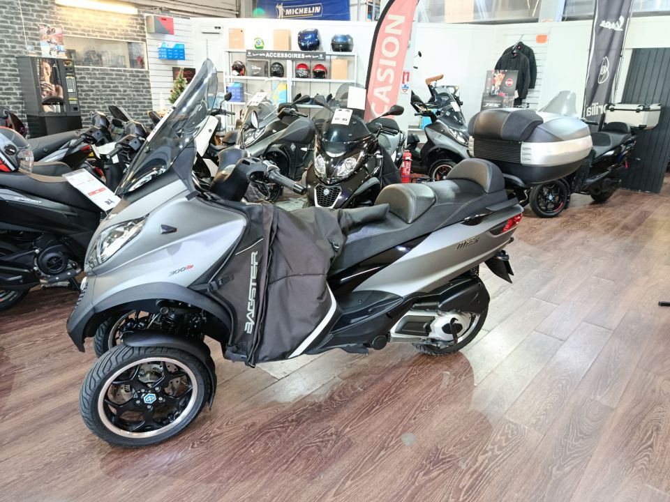 PIAGGIO MP3 300 LT ABS/ASR SPORT 4