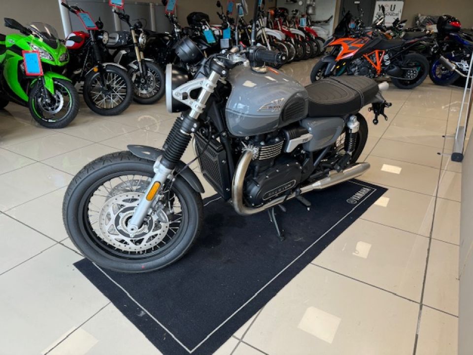 BRIXTON MOTORCYCLES CROMWELL 1200 4