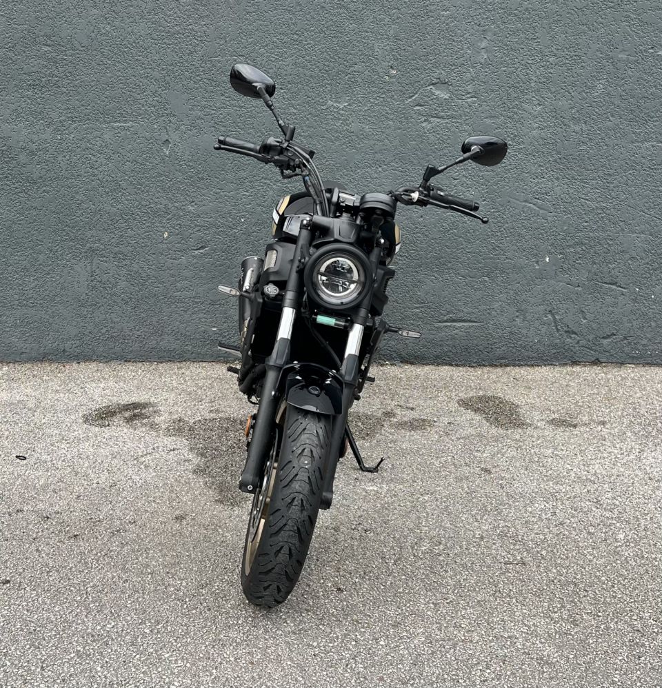 YAMAHA XSR 700 4