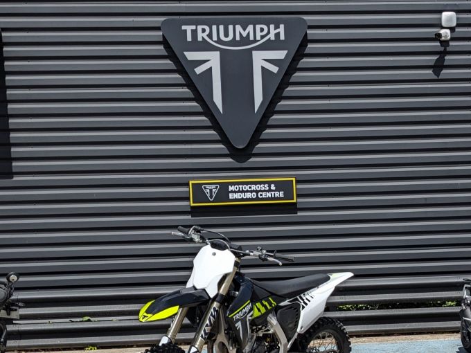 TRIUMPH TF 250-X 4