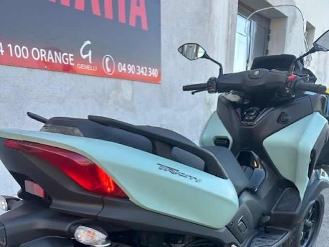 YAMAHA TRICITY 300 4