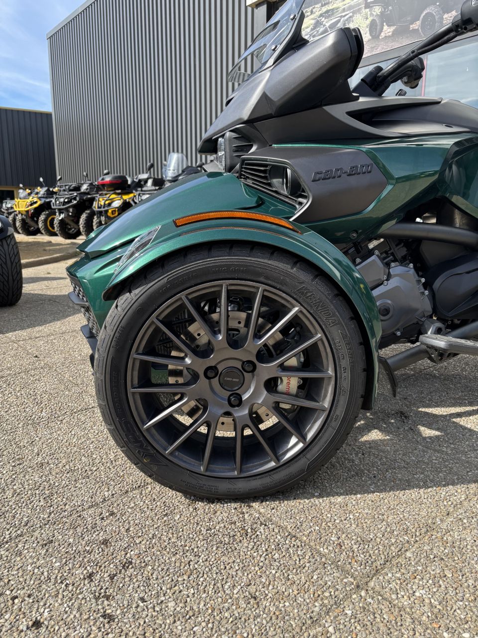 CAN-AM SPYDER F3-T LIM 4