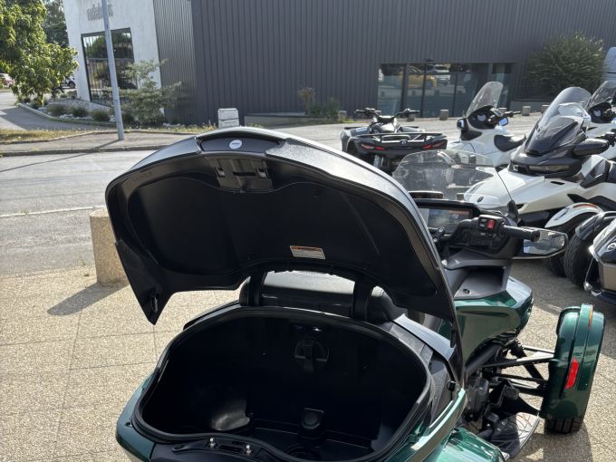 CAN-AM SPYDER F3-T LIM 4