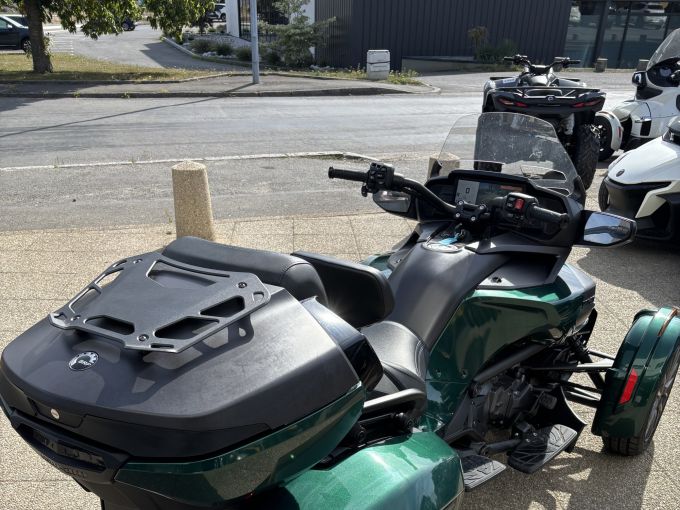 CAN-AM SPYDER F3-T LIM 4
