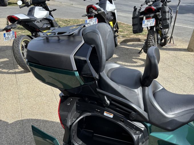CAN-AM SPYDER F3-T LIM 4
