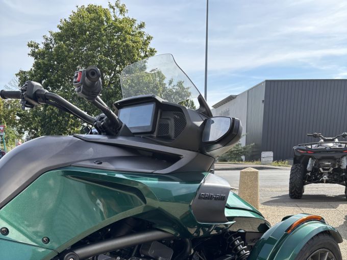 CAN-AM SPYDER F3-T LIM 4