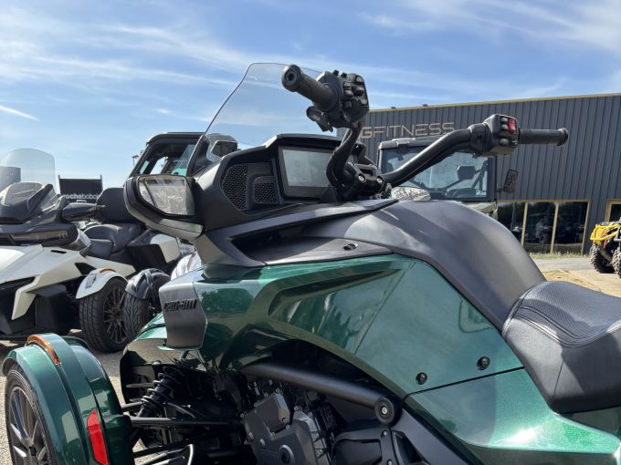 CAN-AM SPYDER F3-T LIM 4