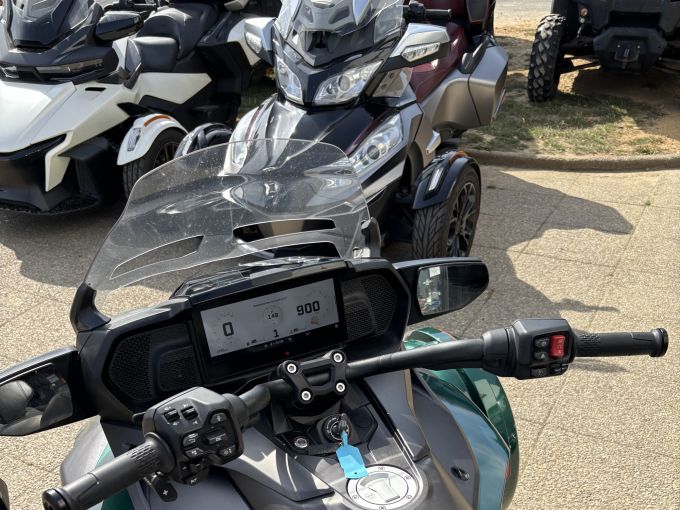 CAN-AM SPYDER F3-T LIM 4