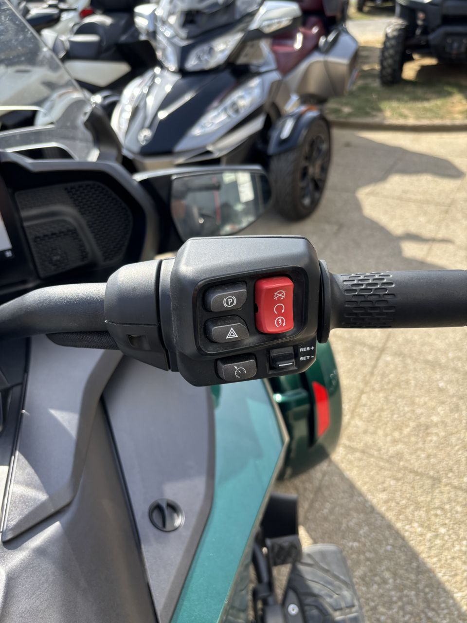 CAN-AM SPYDER F3-T LIM 4