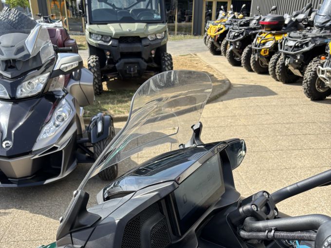 CAN-AM SPYDER F3-T LIM 4