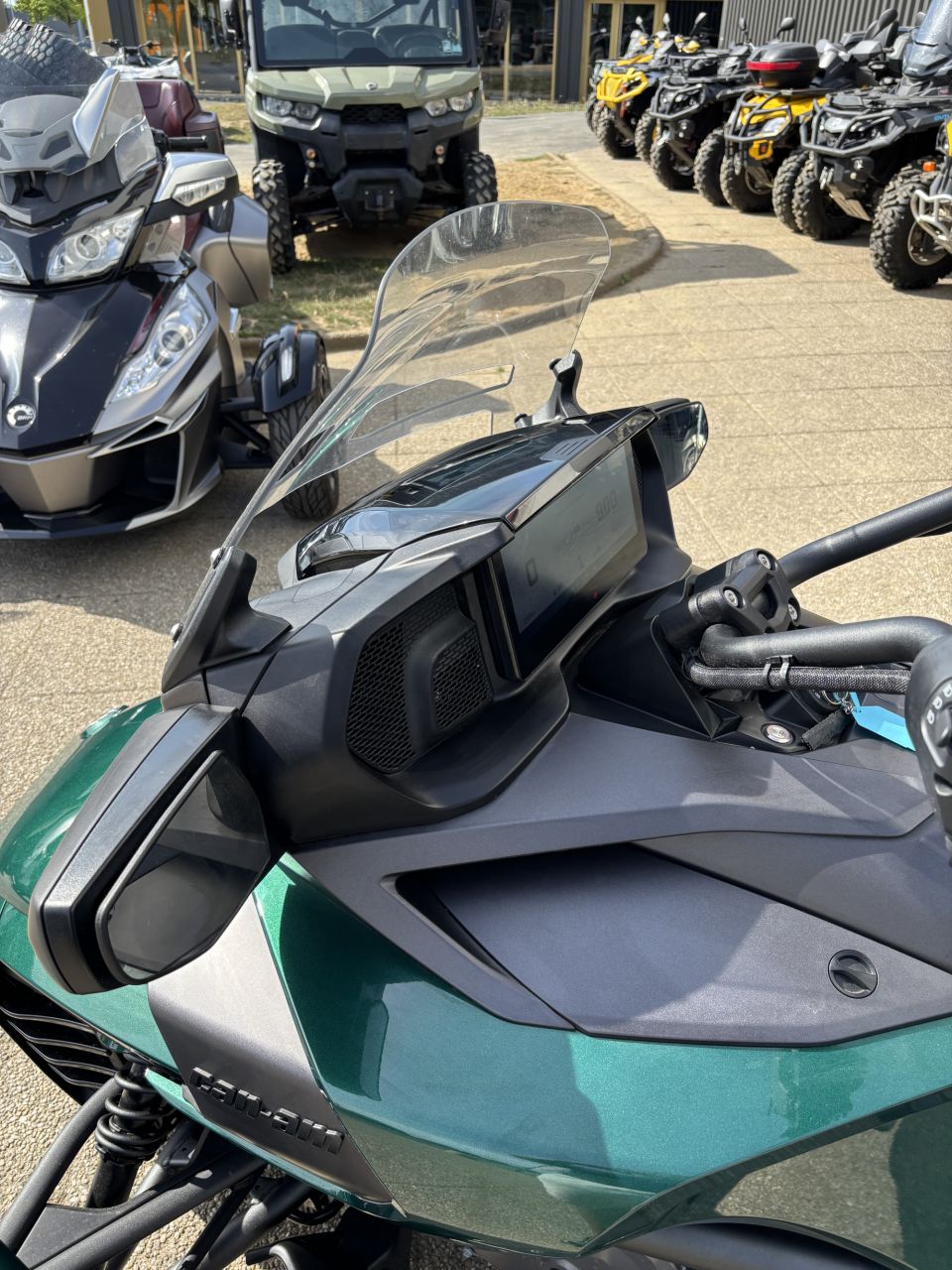 CAN-AM SPYDER F3-T LIM 4