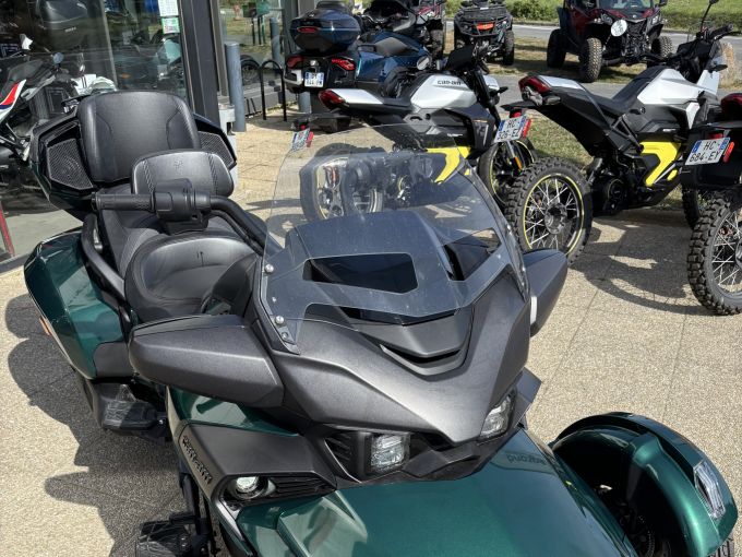 CAN-AM SPYDER F3-T LIM 4