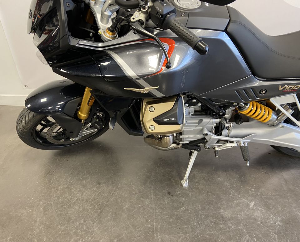 MOTO GUZZI V100  MANDELLO 4