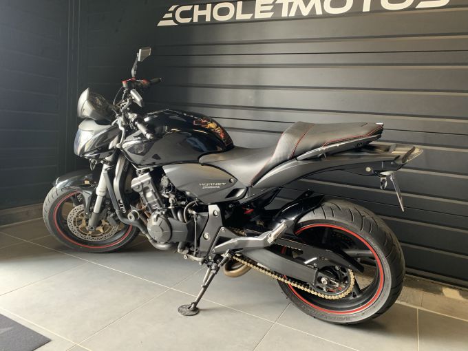 HONDA CB 600 F HORNET 4