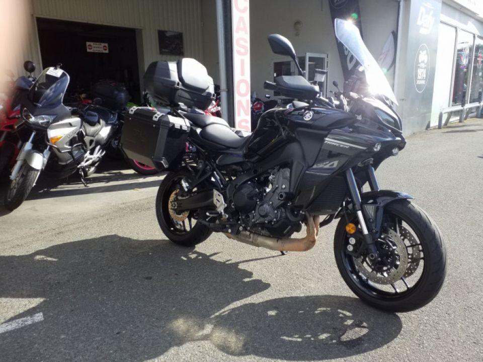YAMAHA TRACER 9 4