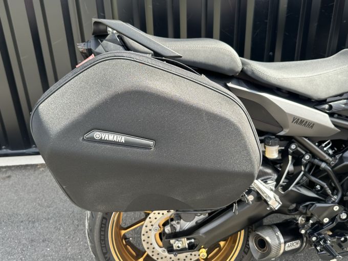 YAMAHA TRACER 900 4