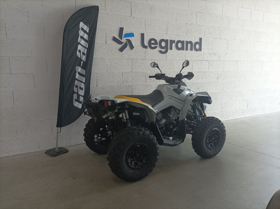 CAN-AM RENEGADE 4