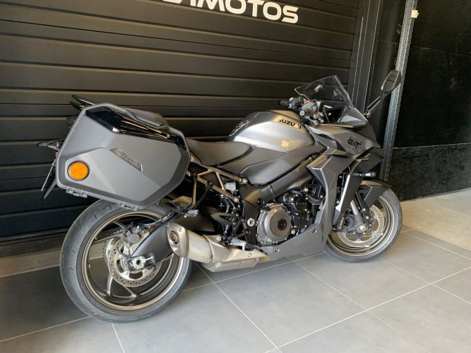 SUZUKI GSX-S 1000 GT 4