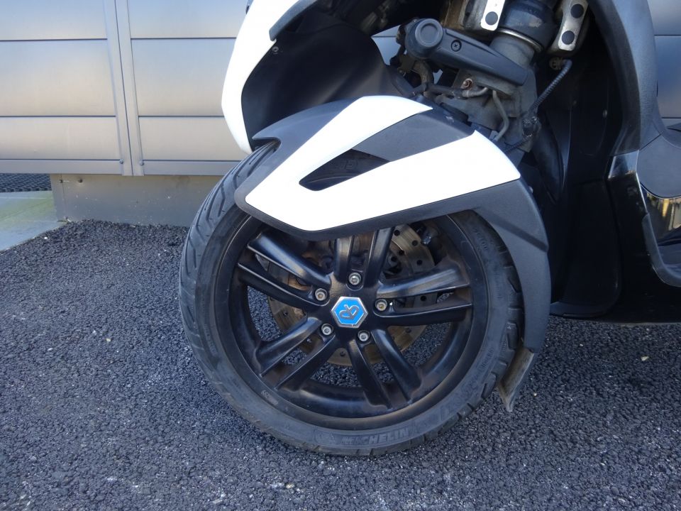 PIAGGIO MP3 300LT YOURBAN 4